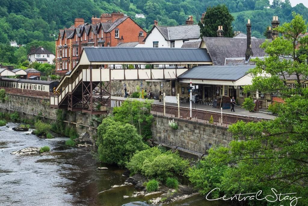 Wrexham Central Stay Apartment Seven Eksteriør bilde