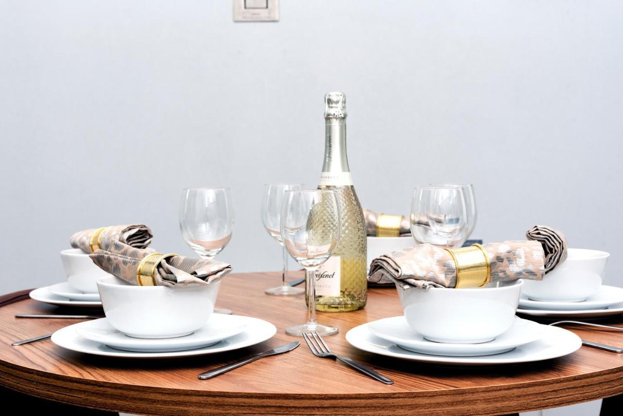 Wrexham Central Stay Apartment Seven Eksteriør bilde
